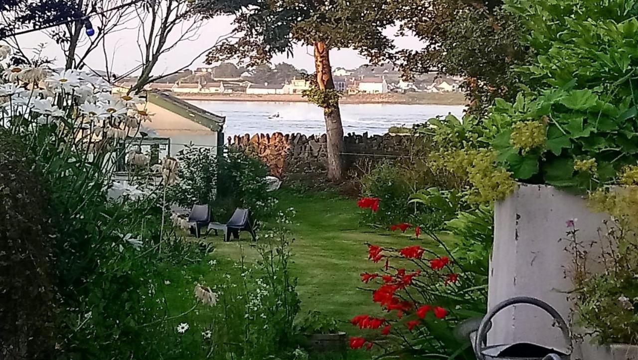 Unique Townhouse With Large Garden Down To The Sea Villa Killough Exterior photo